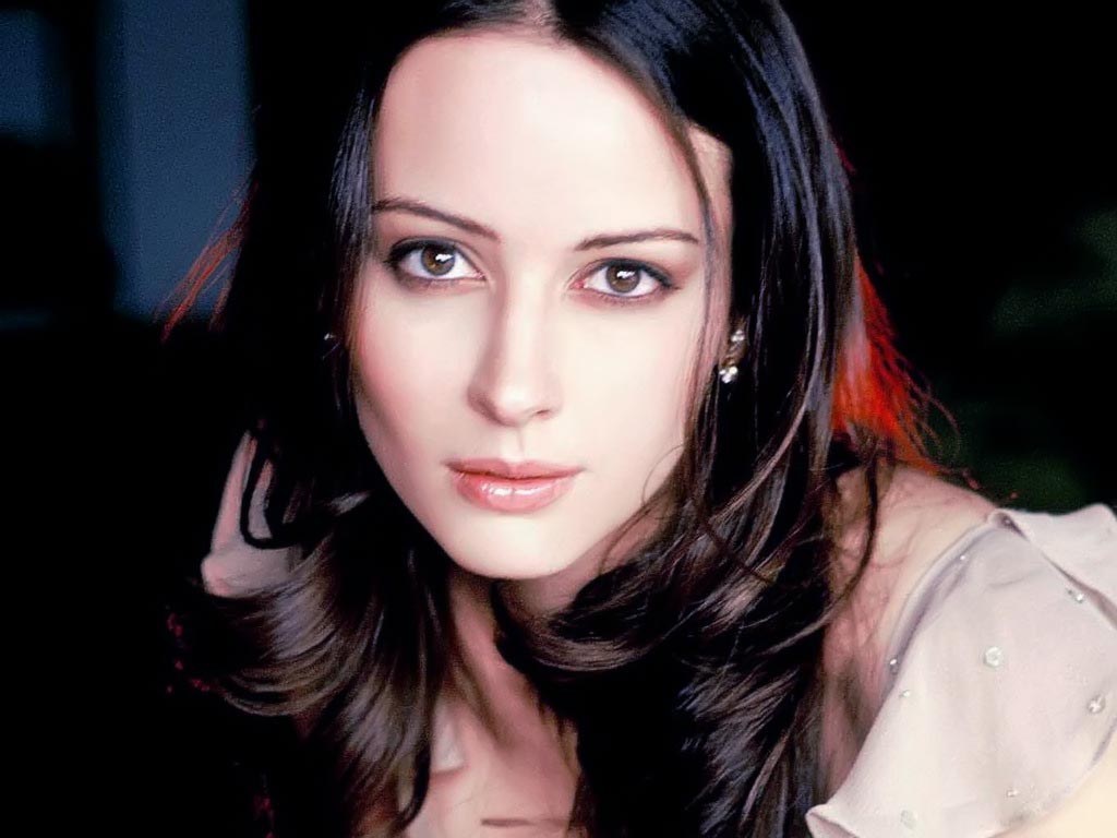 Amy Acker american actress model and dancer.